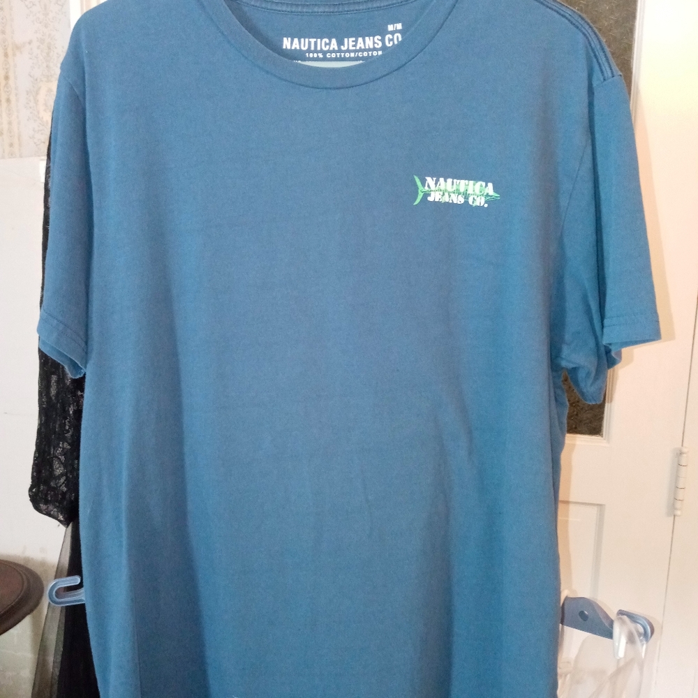 Men's Nautica tee, GUC, medium